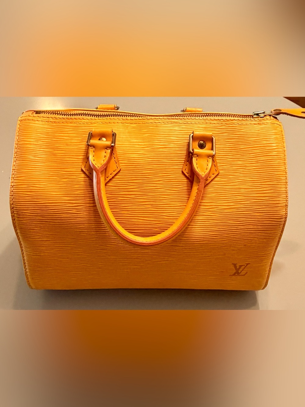 Louis Vuitton Yellow Epi Leather Speedy 25 (with Entrupy COA) - Picture 5 of 16